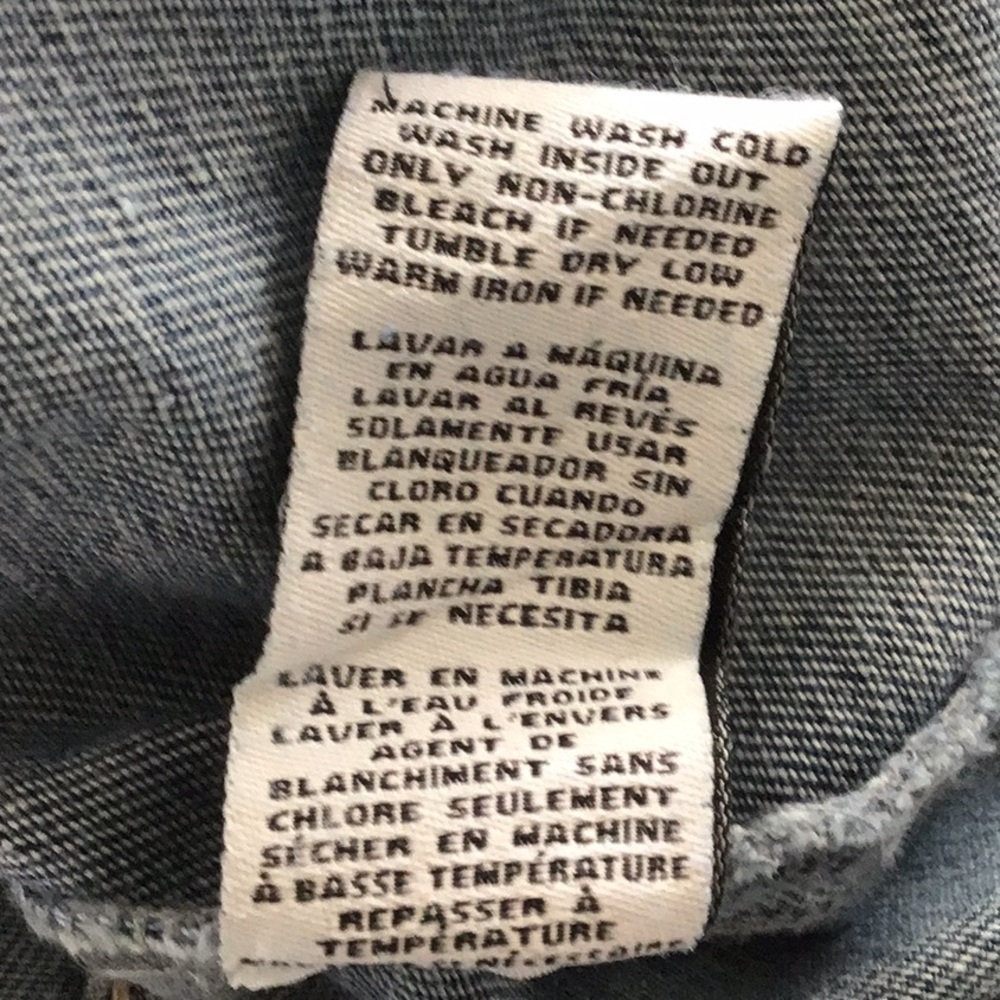 One5One Women's Medium Stonewash Classic Denim Jacket size Medium NWT - Picture 10 of 10